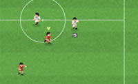 Joga uma partida de futebol na final da Liga dos Campe�es de 2007.