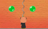 Het principe van Bubble Struggle is simpel: probeer om alle luchtbellen kapot te schieten. Dit klinkt heel eenvoudig, maar het is lang niet altijd even makkelijk, en daarin schuilt nou precies de uitdaging van de Bubble Struggle-game.

Je kunt allerlei bonussen verzamelen in dit leuke spel. Dynamietstaven bijvoorbeeld, die de luchtbellen zo klein mogelijk maken. Verder kun je extra leven verzamelen, en ijskristallen die alle bubbels in het spel helemaal stopzetten. Ook zijn er twee verschillende schilden, waarmee je tijdelijk onaantastbaar bent. De icoontjes met een laarsje erin, zorgen voor een tijdelijke versnelling, en de groene met een M erin vertragen de luchtbellen. Het rode pijltje naar links is extra tijd waard. Verder kun je nog bijzondere wapens pakken: dubbele harpoenen, ijsstokken, bloemen en medailles. Deze laatste laten alle bubbels in ��n klap kapot knappen.

Zorg dat je zelf niet wordt geraakt door de luchtbellen!