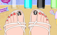 Lak je teennagels en kies mooie sieraden en slippers.