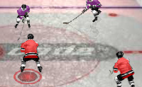 je gaat ijshockey spelen. Je hoeft alleen maar aan te vallen. Als je van dichtbij schiet heb jke het meeste kans op een goal.