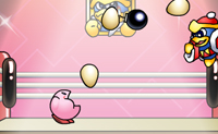 Vang met Kirby alle eieren die King DeeDee gooit, maar pas op dat je geen bommen vangt.