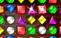 In Bejeweled 2 genie�t du verbl�ffend sch�ne Hintergr�nde, Grafiken, die sich ins Spiel einf�gen, und ultramoderne Spezialeffekte.