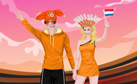 Voor alle liefhebbers van voetbal is dit een geweldige tijd. De wereldkampioenschappen voetbal. Wie zal de beste club ter wereld worden? In dit spel kun je 8 stelletjes uit 8 verschillende landen aankleden als supporters van je favoriete voetbalteam. Kies een mooie combinatie uit de kledingkast achter ze. Ziezo, nu kunnen ze je favoriete team aanmoedigen!